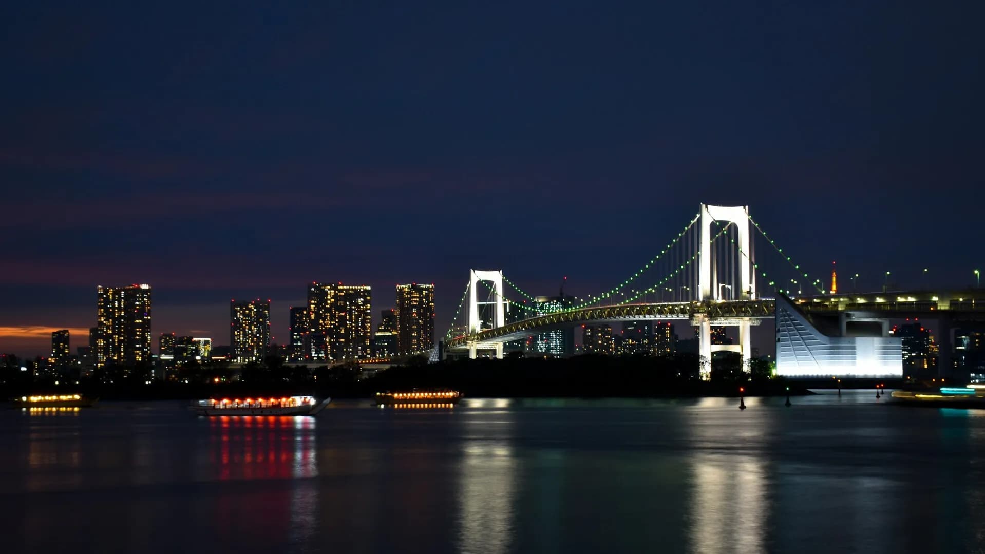 The Ultimate Tokyo Travel Guide: Core Attractions, Night Views, and Shopping Courses
